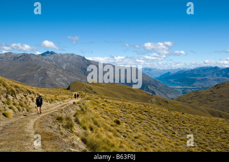 La vue vers le lac Wakatipu depuis Rock Peak, South Island, Nouvelle-Zélande Banque D'Images