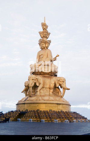 Chine Sichuan Mt Emei site du patrimoine mondial de l'UNESCO Banque D'Images