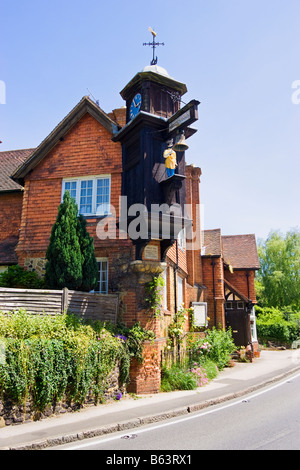 Abinger Hammer - Tour de l'horloge, Surrey, England, UK Banque D'Images