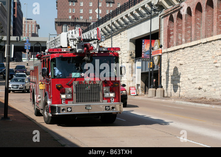 St Louis Pompiers camion échelle centre-ville de St Louis Missouri Banque D'Images