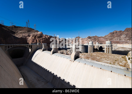 Le lac Mead au Barrage Hoover, montrant le faible niveau de l'eau sans précédent, l'Arizona / Nevada, États-Unis Banque D'Images