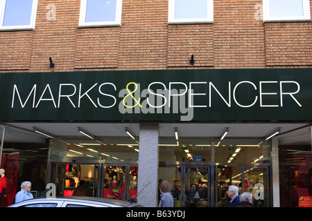 Marks and Spencer sign Banque D'Images