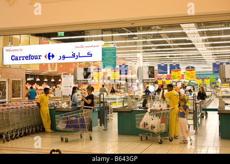 Supermarché Carrefour, Villagio Mall, Doha, Qatar Banque D'Images