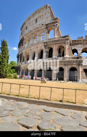 Le Colisée, le grand symbole de l'éternité de Rome, Latium, Italie, Europe. Banque D'Images