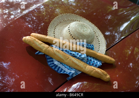 France, Bourgogne, Beaune, baguettes, pain français. Banque D'Images
