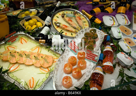 France, Paris, traiteur, boutique de produits du terroir. Shop-window. Banque D'Images