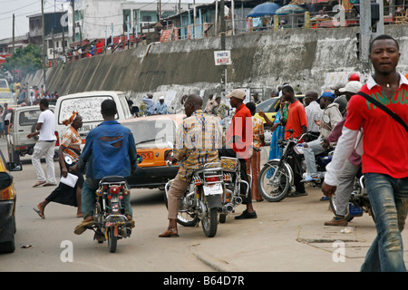 Moto Douala Cameroun Banque D'Images