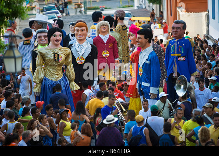 Brésil, Olinda, Giant Puppets papier mâché utilisés dans carnival appelé Bonecos Gigantes de Olinda Banque D'Images
