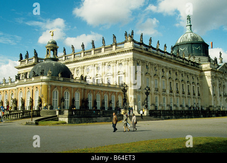 Potsdam, coin sud-ouest du Neues Palais. Banque D'Images