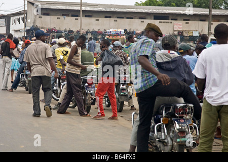 Moto Douala Cameroun Banque D'Images