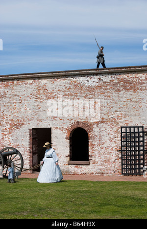 La guerre civile de la reconstitution médiévale sur Fort Macon Banque D'Images