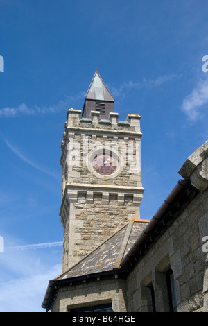 Tour de l'horloge à l'administration portuaire de Porthleven, Cornwall, Angleterre, Grande-Bretagne, Royaume-Uni. Banque D'Images