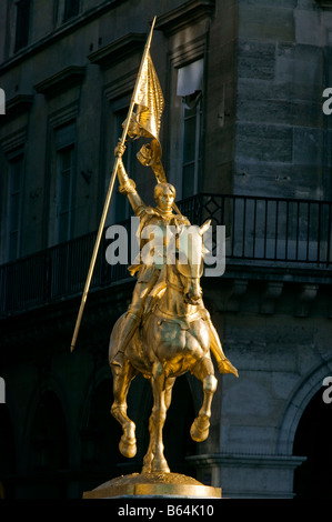 Jeanne D'ARC, PLACE DES PYRAMIDES PARIS FRANCE Banque D'Images