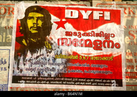 Dans une publicité pour le parti communiste - Un poster de Che Guevara dans l'État communiste du Kerala en Inde Banque D'Images