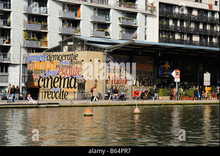 Cinéma MK2 Quai de Seine Bassin de la Villette Paris France Banque D'Images