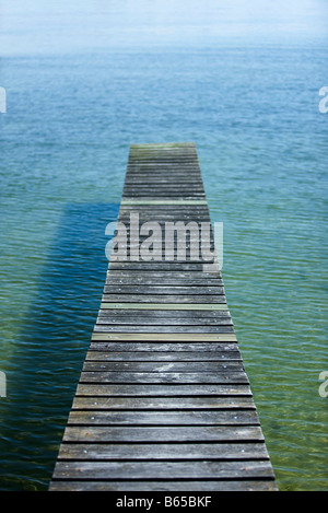 Jetée sur l’eau Banque D'Images