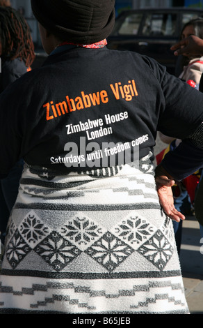 L'extérieur du Zimbabwe manifestant House, Londres Banque D'Images