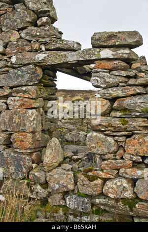 Dans les Highlands écossais ruiné shieling Banque D'Images