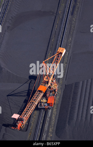 Roue à augets Reclaimer Carrington Terminal charbonnier Newcastle New South Wales Australie aerial Banque D'Images