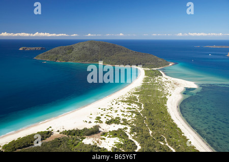 Providence Bay tête gauche Yacaaba et Jimmy s Beach bonne entrée à Port Stephens antenne Australie Nouvelle Galles du Sud Banque D'Images