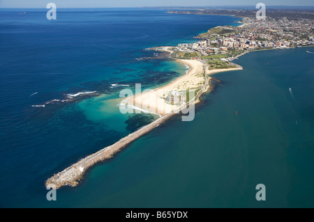 Et l'entrée à Nobbys Head Harbour Newcastle Newcastle New South Wales Australie aerial Banque D'Images