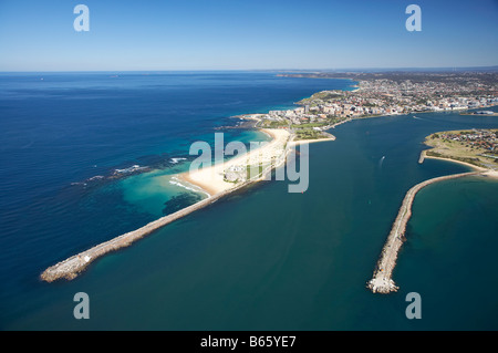 Et l'entrée à Nobbys Head Harbour Newcastle Newcastle New South Wales Australie aerial Banque D'Images