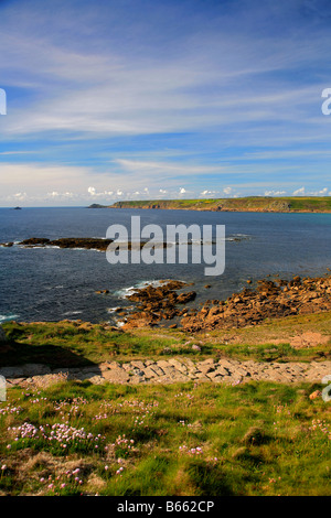 Paysage de falaises Sennan Cove Cornwall England UK Grande-Bretagne Banque D'Images