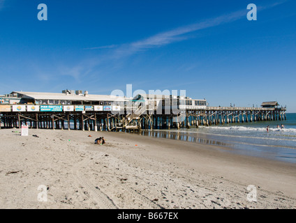 Le COCOA BEACH PIER SUR LA CÔTE EST DE LA FLORIDE Banque D'Images