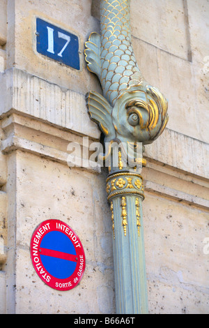 Évacuation de l'hôtel de Lauzun Ile St Louis Paris France construit en 1657 par Louis Le Vau (drains du xixe siècle) Banque D'Images