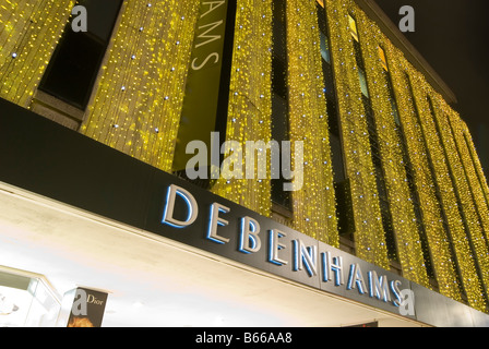 Magasin Debenhams à Noël, Londres, Royaume-Uni Banque D'Images