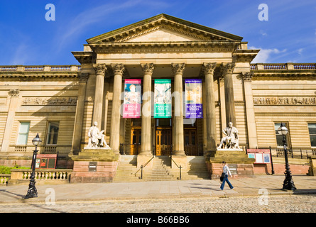 Vue avant de la Walker Art Gallery, Liverpool, Royaume-Uni Banque D'Images