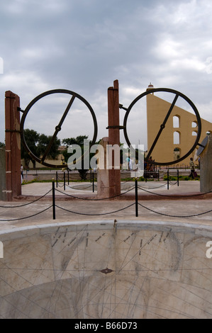 Instrument astronomique à Jantar Mantar observatoire - Jaipur, Rajasthan, Inde Banque D'Images