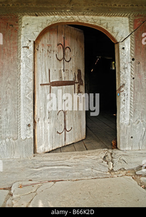 Église Saint Michel en bois (1668), Krainikovo, Zakarpattia, Ukraine Banque D'Images