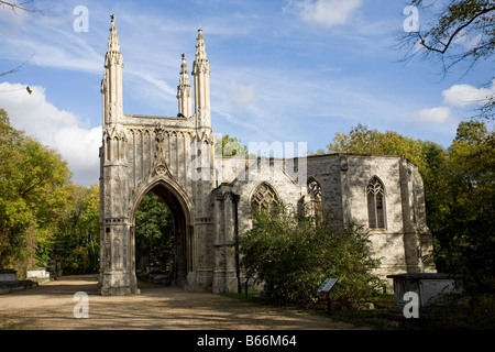 Chapelle anglicane. Nunhead Cemetery, Southwark, dans le sud de Londres, Angleterre, RU Banque D'Images