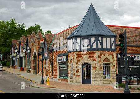 La rue principale dans les images et le centre-ville historique de Libertyville, une banlieue de Chicago, au nord-est de l'Illinois, États-Unis. Banque D'Images