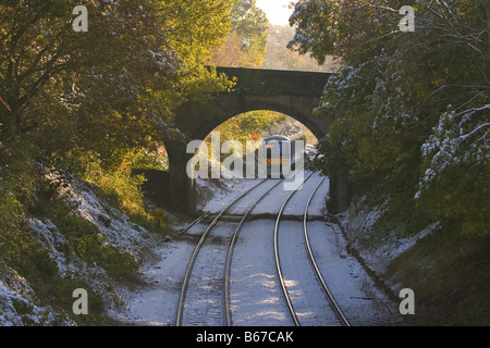 Ligne de chemin de fer dans la neige Banque D'Images