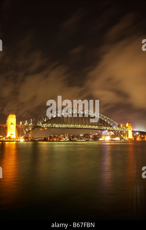 Sydney Harbour Bridge de nuit Sydney New South Wales Australie Banque D'Images