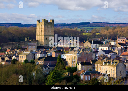 Yorkshire - Château de Richmond et la ville, North Yorkshire, England, UK Banque D'Images