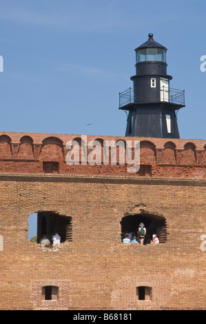 Fort Jefferson, Jardin, Phare touche le parc national sec de Tortugas, Key West, comté de Monroe, Florida Keys, Floride, USA Banque D'Images