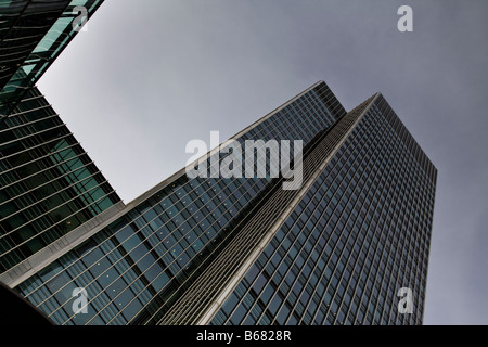 Un immeuble de bureaux (25) de la rue Bank à Canary Wharf, Londres. Banque D'Images