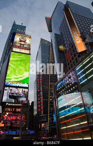 Les lumières de Times Square à New York Banque D'Images