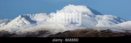 Ben Lomond et des lagopèdes vu de Duncolm Hill Banque D'Images