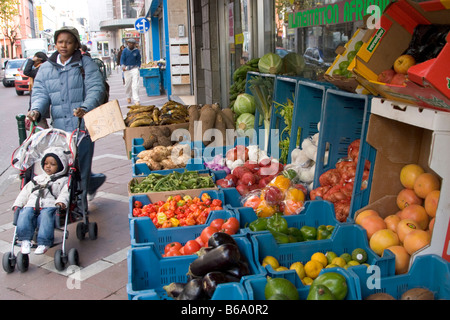 Le quartier congolais de Bruxelles connu comme 'Matonge" Tirant son nom d'une région de Kinshasa accueil de personnes d'origine africaine Banque D'Images