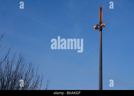 Mât de téléphonie mobile dans le Derbyshire en Angleterre Banque D'Images