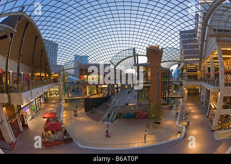 Royaume-uni, Angleterre, Bristol, Avon, Cabot Circus Banque D'Images