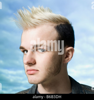 Homme avec un mohawk Banque D'Images