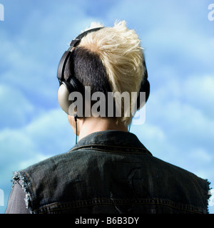 Homme avec un mohawk Banque D'Images