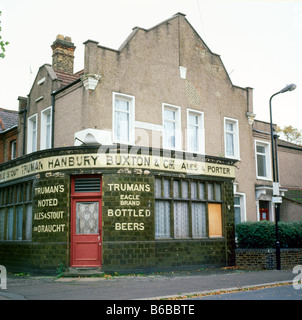 Un Trumans Pub sur Edward rangée, Walthamstow, London, England UK KATHY DEWITT Banque D'Images