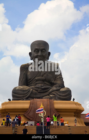 Statue à Huaymongkol ou Wat Huay Mongkol Temple, Hua Hin, Thaïlande. Banque D'Images