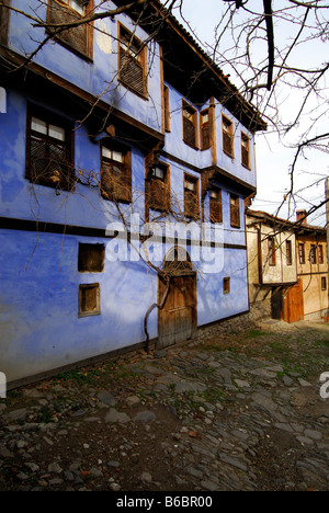 Grande et ancienne maisons de village Banque D'Images